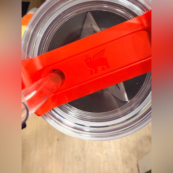 Stanley 30 oz Tumbler Candy Cane Twist with Straw & Handle - Picture 3 of 3